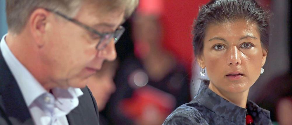 Sahra Wagenknecht greift die Griechenland-Einigung scharf an. 