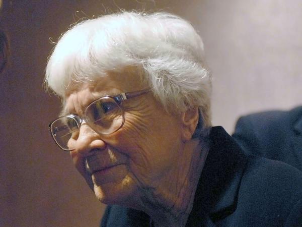 Ein Porträt von Autorin Harper Lee.