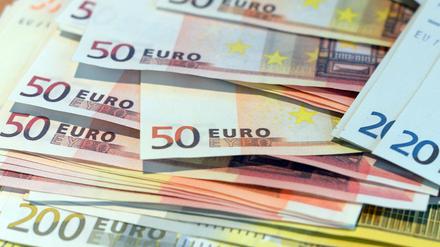 Im ersten Halbjahr wurden 50500 falsche Euro-Noten sichergestellt.