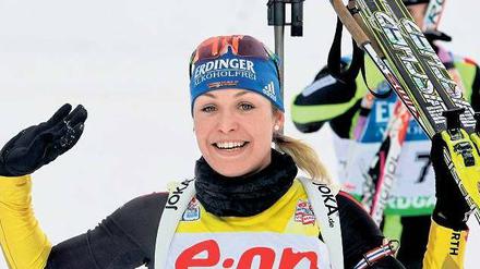 Wenn man alles erreicht hat. Die ehemalige Biathletin Magdalena Neuner, zweimalige Olympiasiegerin, zwölfmalige Weltmeisterin, beendete mit 25 Jahren ihre Karriere. Heute ist sie selbständig und Mutter einer Tochter: