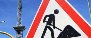 Budeeln unter'm Funkturm: Auf zwei Abschnitten der A100 und auf einem Teil der A115 machen sich demnächst Bauarbeiter ans Werk.