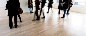 Mietwohnungen sind in Berlin stark begehrt. Eigentümer und Makler machen sich das zunutze.