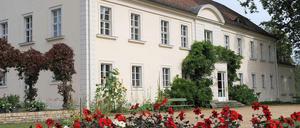 Schöne Kulisse für Kunst: Schloss Sacrow bei Potsdam.