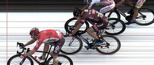 Mittlerweile ein gewohntes Bild: André Greipel war in Valence nach klugem Antritt als Erster im Ziel.