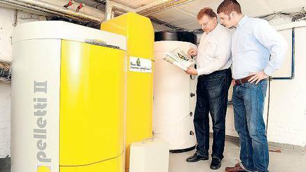 Einen kostenlosen Energiecheck, bei dem auch die Heizungsanlage unter die Lupe genommen wird, bietet die Deutsche Bundesstiftung Umwelt an.