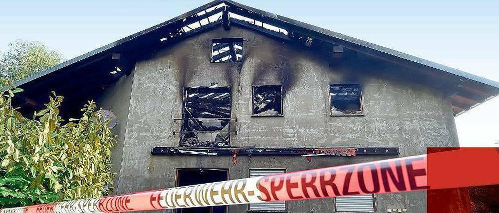 Eine geplante Unterkunft für Flüchtlinge in Remchingen in Baden-Württemberg. Vor kurzem wurde sie angezündet.