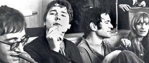 Die erste Generation. Thorwald Proll, Horst Söhnlein, Andreas Baader und Gudrun Ensslin (v. l.) warten auf das Urteil im Frankfurter Brandstiftungsprozess 1968
