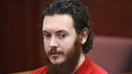 James Holmes im Juni 2013 im Gericht vor Colorado. Insgesamt musste er sich in 166 Punkten wegen Mordes, Mordversuchs und Sprengstoffbesitzes verantworten. 