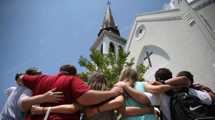 Gedenken am Tatort der Morde in Charleston, US-Bundesstaat South Carolina, einen Monat nach den tödlichen Schüssen