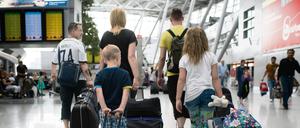 Auf dem Weg. In zahlreichen Bundesländern haben jetzt die Ferien begonnen.