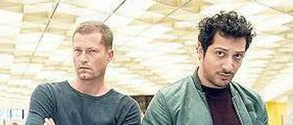 Krawallbrüder. Die Schauspieler Til Schweiger (links) und Fahrin Yardim wollen auch im Kino-„Tatort“ ordentlich Action machen.