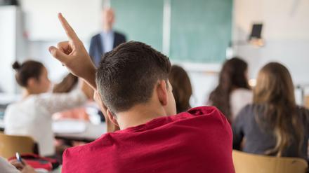 Wer weiß, was an der Börse passiert? In den Schulen soll mehr Ökonomie gelehrt werden.