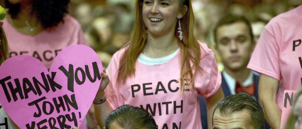 Auch solche gibt's: Unterstützer des Atomabkommens mit dem Iran demonstrieren im US-Senat.