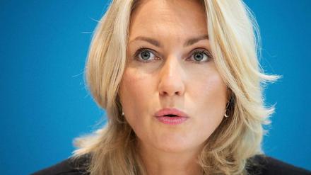 Längst keine "Küsten-Barbie" mehr - Bundesfamilienministerin Manuela Schwesig