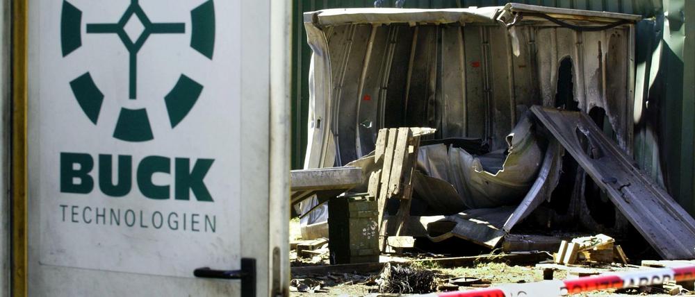 Zerstört. Bereits 2004 hatte es in der Firma eine schwere Explosion gegeben.