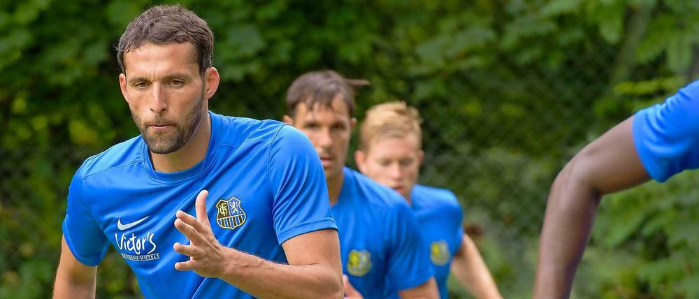 Nach seinem Vertragsende bei Dynamo Moskau hielt sich Kevin Kuranyi beim 1. FC Saarbrücken fit.