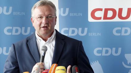 Berlins CDU-Chef Frank Henkel am Dienstag bei der Bekanntgabe des Ergebnisses der Mitgliederbefragung zur Homo-Ehe.