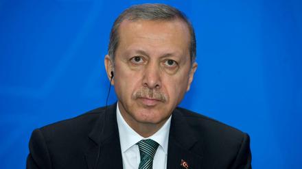 Der türkische Staatspräsident Recep Tayyip Erdogan - hier auf einem Archivfoto - hat die Friedensverhandlungen mit den Kurden aufgekündigt.
