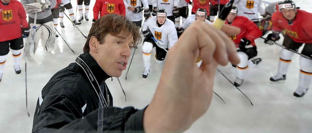 Mach's noch einmal, Uwe: Die Deutsche Eishockey-Nationalmannschaft führte Uwe Krupp 2006 als Trainer zurück zur A-Weltmeisterschaft und 2010 bis ins WM-Halbfinale. Kann er in der kommenden Saison bei den Eisbären an diese Erfolge anknüpfen?
