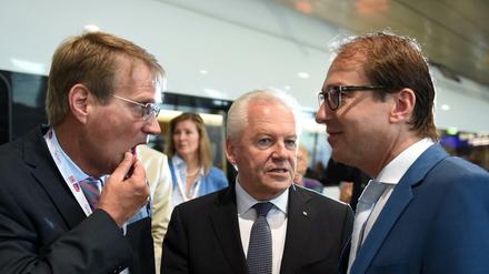 Führungstrio. Bahn-Chef Grube (M.) holt Cheflobbyisten Pofalla (l.) in den Vorstand. Den Ton beim Staatskonzern gibt aber auch der Bund an - zum Beispiel in Person von Verkehrsminister Alexander Dobrindt (CSU).
