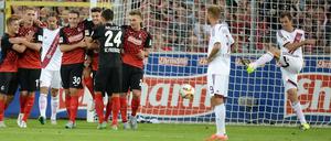 Die Mannschaft von Freiburg bejubelt das 4:0.