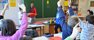 Alle da? Berlin muss sich auf steigende Schülerzahlen einstellen. In vielen Klassen wird es eng.