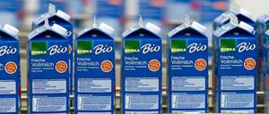 Alle wollen Biomilch - die gibt es mittlerweile auch schon in Discountern. 