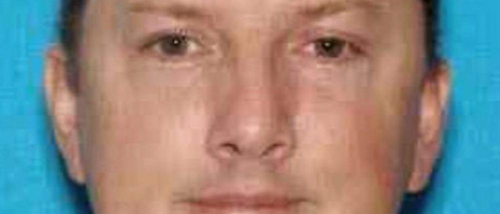 Das Foto der Polizei von Charleston zeigt Neal Falls. Der 45-Jährige wurde von einer Prostituierten mit seiner eigenen Waffe erschossen. Nun wird geprüft, ob es sich bei dem Mann um einen mutmaßlichen Serienmörder handelt. 