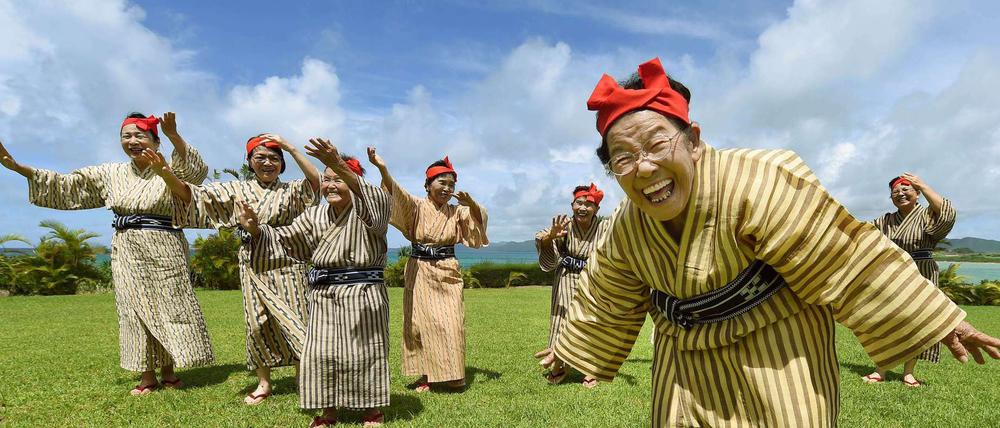 Grannyband. KBG84 füllt in Japan Konzerthallen und hat jetzt auch ein Album in den Charts.