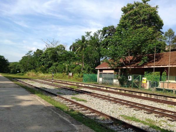 Verlassener Bahnhof am Green Corridor.