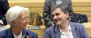 Der griechische Finanzminister Euklid Tsakalotos im Gespräch mit IWF-Chefin Christine Lagarde.