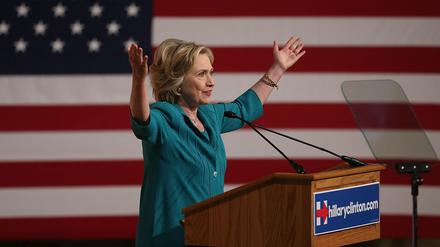 Seht her! Hillary Clinton hat ihre Gesundheits- und Einkommens-Daten transparent gemacht. 