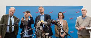 Der neu gewählte Vorstand der AfD mit (von links nach rechts) Alexander Gauland, Frauke Petry, Jörg Meuthen, Beatrix von Storch und Albrecht Glaser