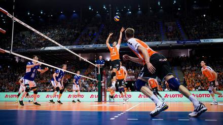 Große Bühne, große Ziele. Die BR Volleys wollen in der Max-Schmeling-Halle in den nächsten drei Jahren einen Zuschauerschnitt von 5500 bis 6000 Besuchern erreichen, zudem wollen sie ihren Etat erhöhen – und in der Champions League erfolgreich sein. 
