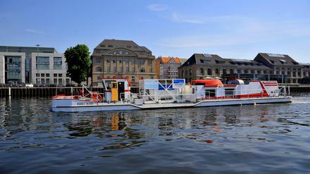 Schiffstour auf der Spree. Die Berliner Gewässer sollen sauberer werden. Der Senat hat jetzt neue Pläne vorgestellt.