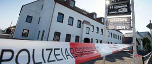 Die Staatsanwaltschaft Ingolstadt hat mitgeteilt, dass sich bei den Ermittlungen zum Brandanschlag in Reichertshofen Bezüge zum „III. Weg“ ergeben hätten.