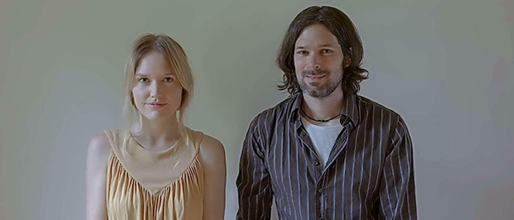 Ann-Christin Müller und Paul Lichtenegger haben das "Rollbuch" entwickelt.