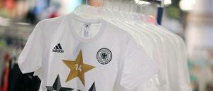 Adidas-Shirt.