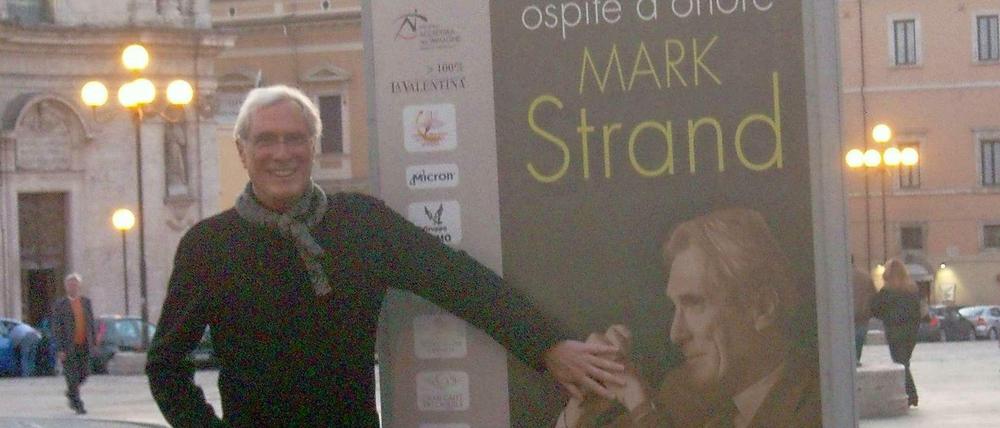 Wie man sich selber begegnet. Mark Strand 2012 im italienischen L'Aquila.