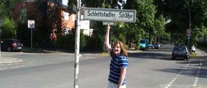 Zu niedrig. Für Radfahrer wird's gefährlich.