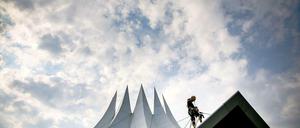 Spitzenbau. Das Tempodrom am Anhalter Bahnhof wurde zum Fass ohne Boden.