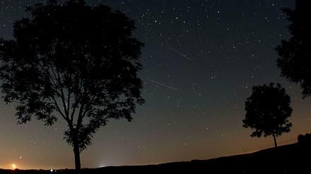 Sternschnuppenschauer. Die ganze Woche, vor allem aber in der Nacht zum Donnerstag, regnet es Sternschnuppen, die "Perseiden".