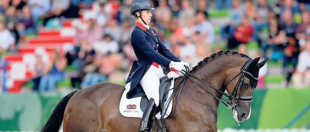 Tanzpartner. Wallach Valegro bildet mit der Britin Charlotte Dujardin ein „perfektes Paar“, wie Bundestrainerin Monica Theodorescu findet. 