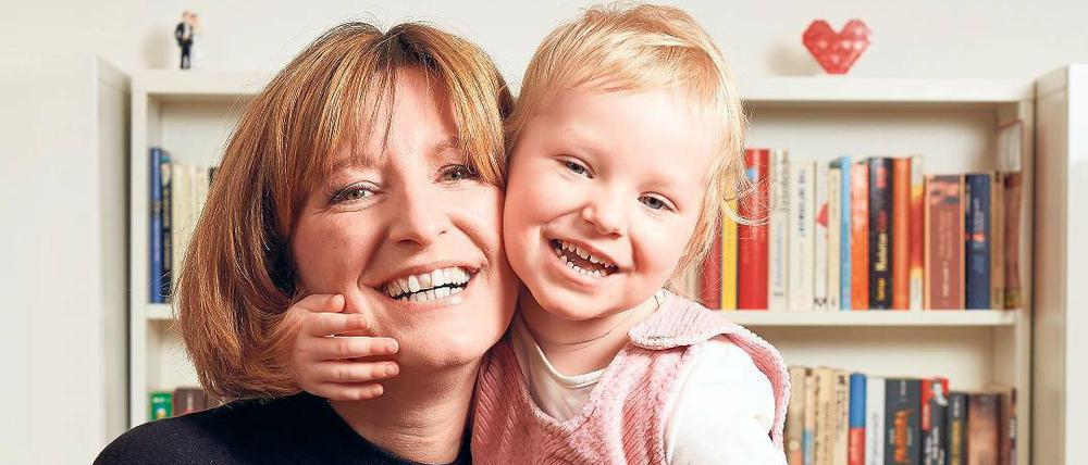 Die Notfallmama springt für die Pflege des kranken Kindes ein, wenn Eltern zur Arbeit müssen.