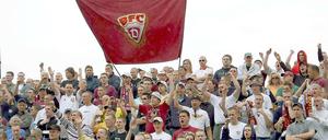 Früher war nicht alles besser. Nach der Wende war der BFC Dynamo lange Zeit Anlaufpunkt für ein wenig familienverträgliches Publikum. 