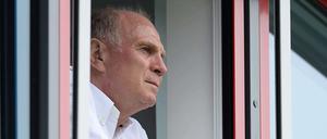 Den Verein im Blick. Hoeneß hält sich wieder häufiger beim FCB auf. 