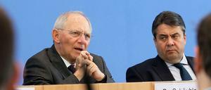 Zwischen dem Finanz- und Wirtschaftsminister gibt es Streit über das Hilfspaket für Griechenland.