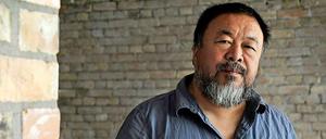 Ai Weiwei, 57, in seinem Atelier am Pfefferberg, ein Backsteinbau mit Kellergewölben in der ehemaligen Brauerei.