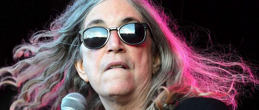 Patti Smith auf der Bühne.