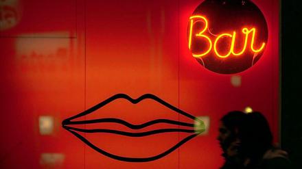 Sex verkaufen - eine Arbeit wie andere auch. Auch Frauenbewegte sind gespalten.